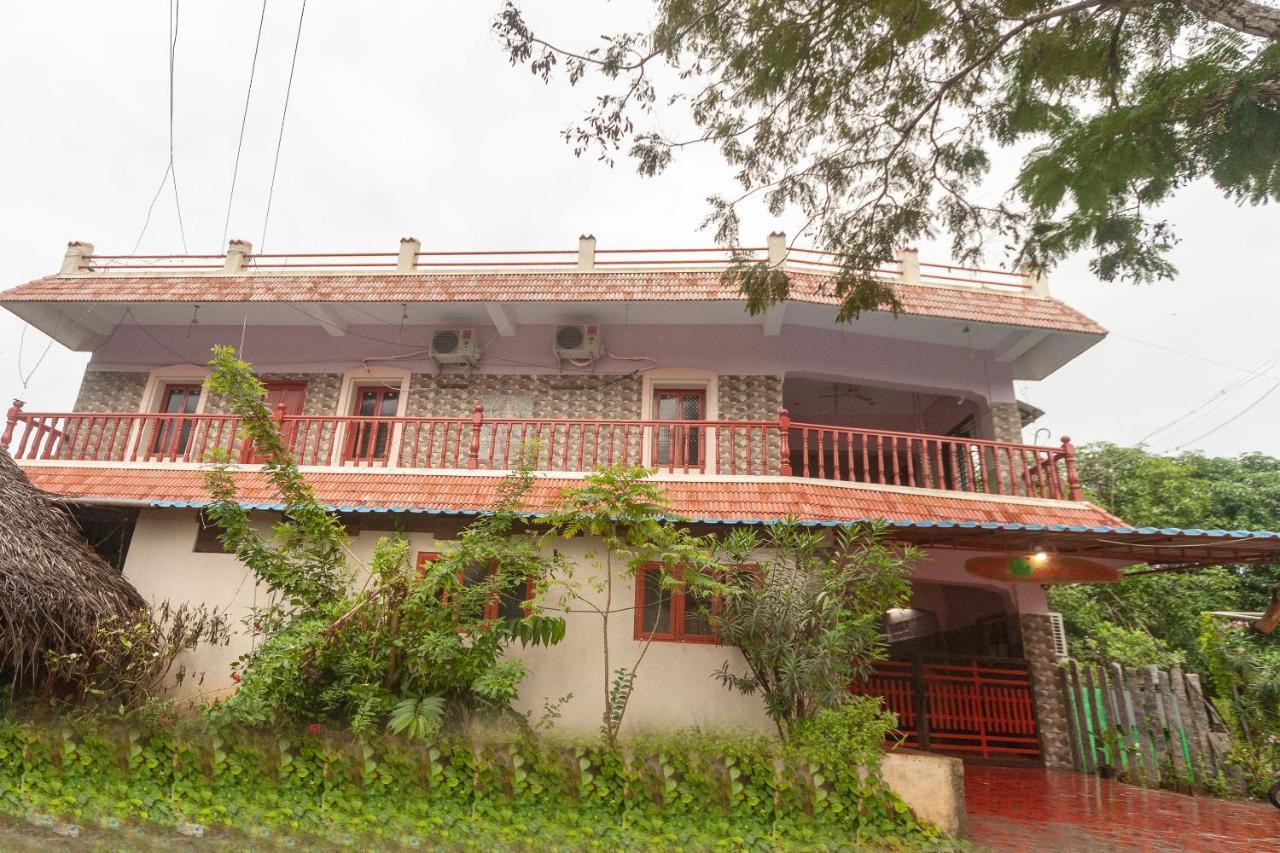 Oyo 24053 Auro Gp Guest House Auroville Exterior foto